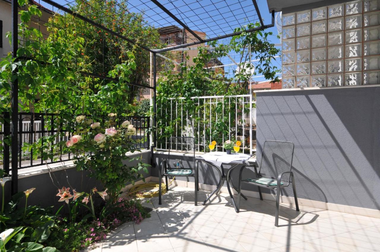 Apartments Roza Trogir Eksteriør billede