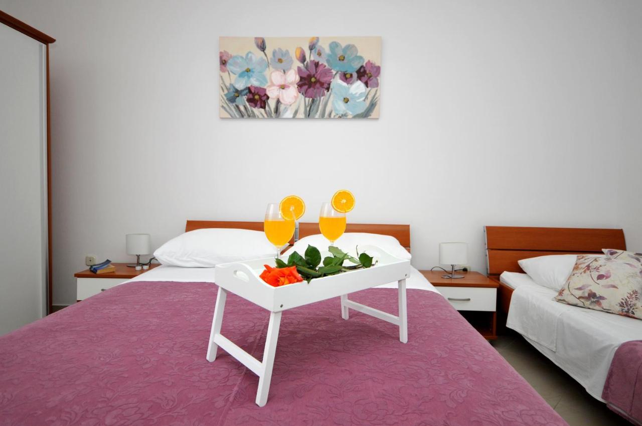 Apartments Roza Trogir Eksteriør billede