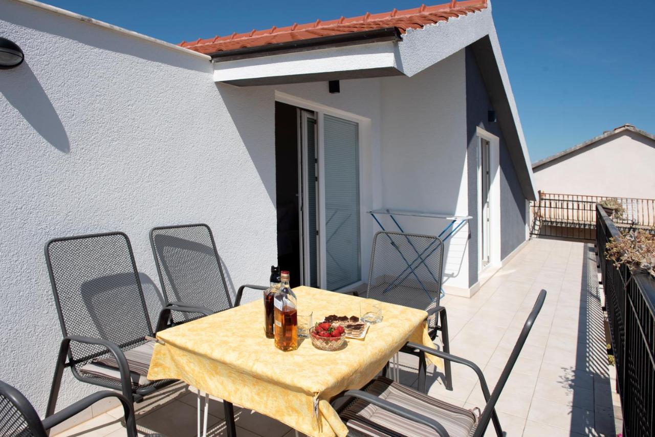 Apartments Roza Trogir Eksteriør billede